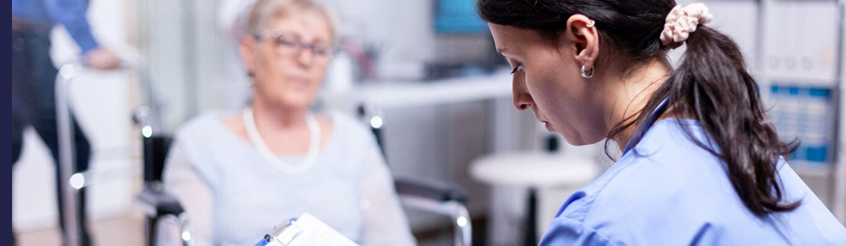 Cuidados auxiliares de enfermería en geriatría